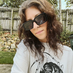 Meet your Posher, Amy